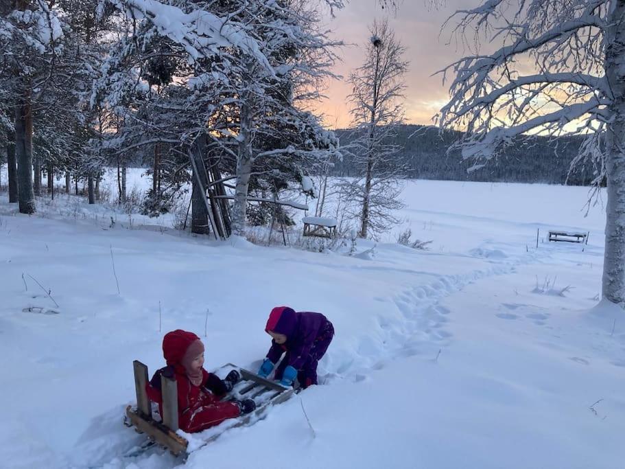Lakeside Wilderness Cabin Jokkmokk Exteriér fotografie